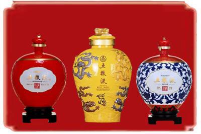 凤山县烟酒回收五粮液各种摆件.jpg